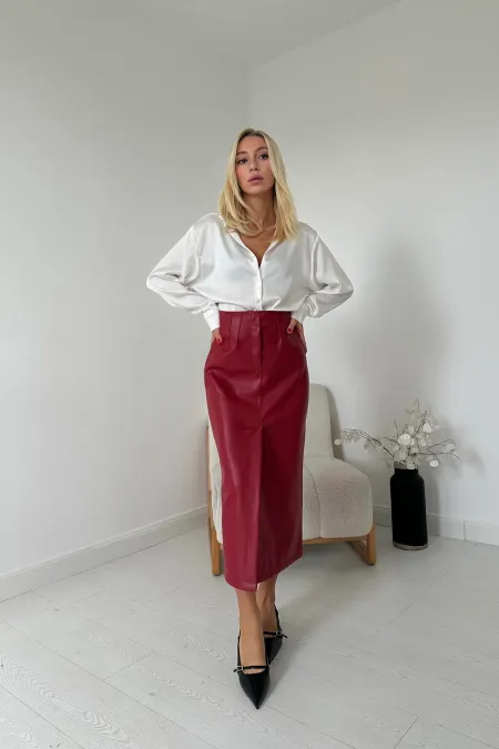 Jupe fendue et brodée bordeaux en gros