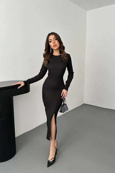 Robe noire dos nu en gros