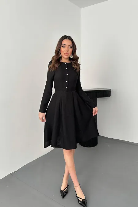 Robe courte classique noire en gros