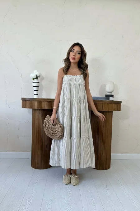 Robe en mousseline rayée marron à bretelles en gros