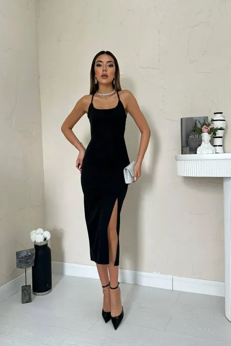 Robe noire dos nu en gros