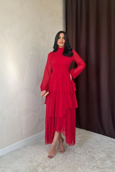 Robe rouge à taille détaillée en gros