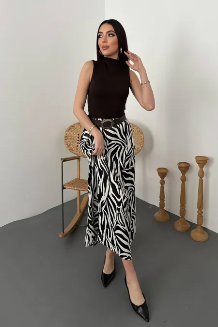 Jupe élastique en satin noir en gros