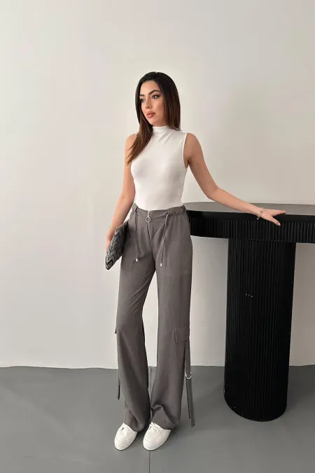 Pantalon gris à fermeture éclair sur le devant en gros