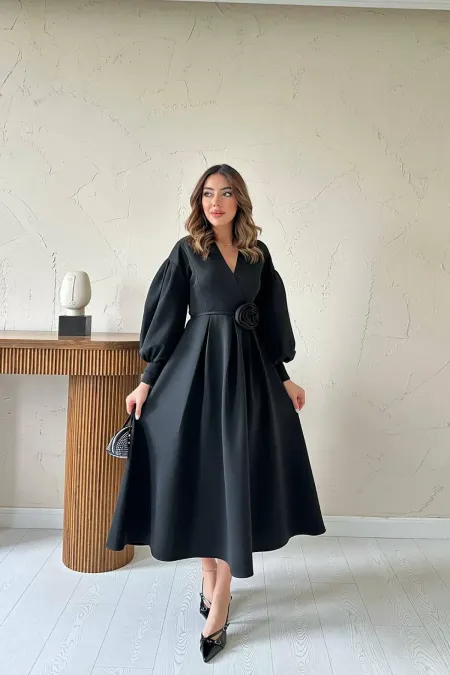 Robe de plongée détaillée à motif rose noire en gros