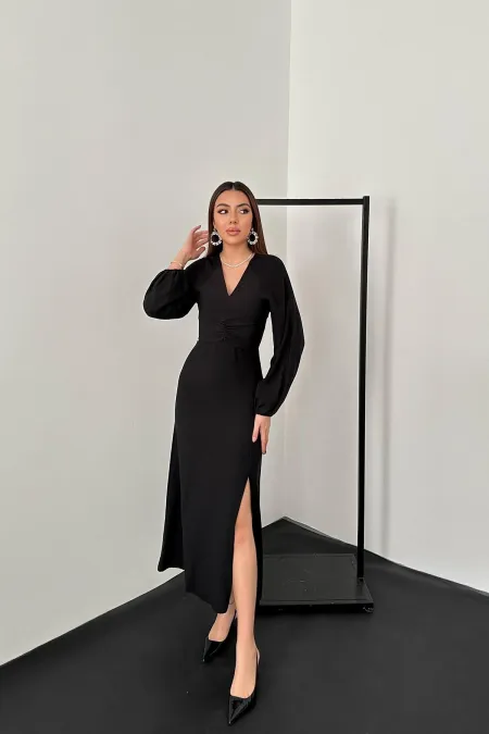 Robe en crêpe froncée noire en gros