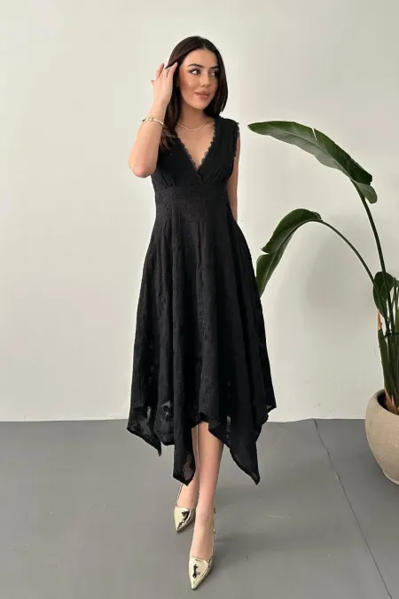 Robes noires brodées en gros