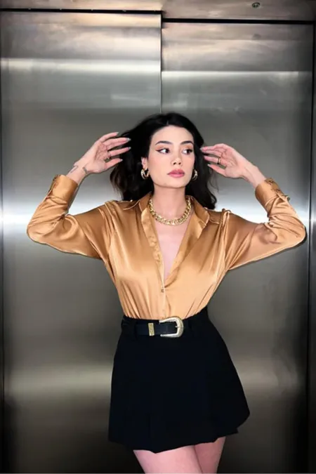 Chemise en satin camel en gros