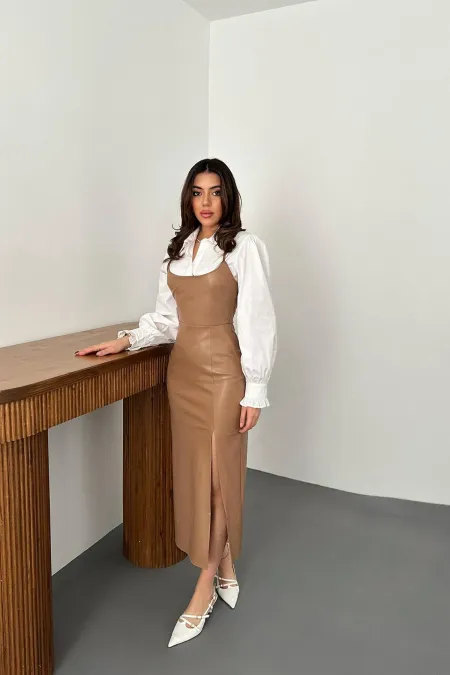 Robe en cuir beige dos nu en gros