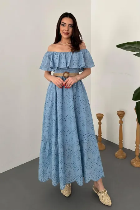 Robe brodée bleu bébé à épaules élastiques en gros