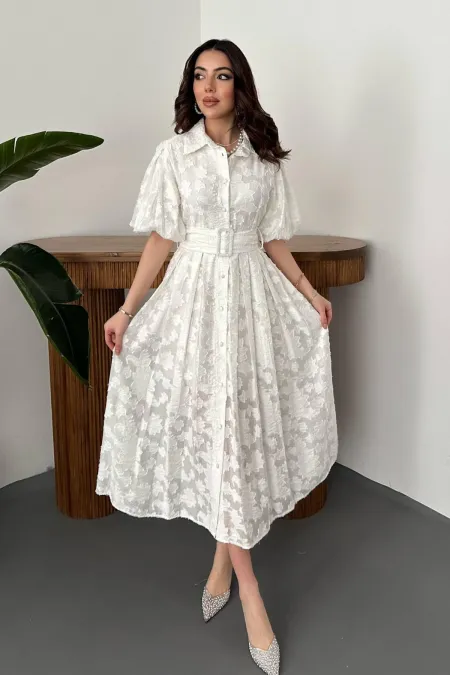 Robe à manches ballon écrue avec ceinture en gros