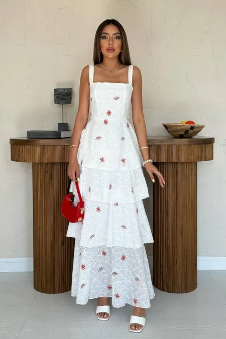 Robe rouge à imprimé floral et dos nu superposé en gros