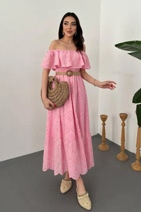 Robe brodée rose à épaules élastiques en gros