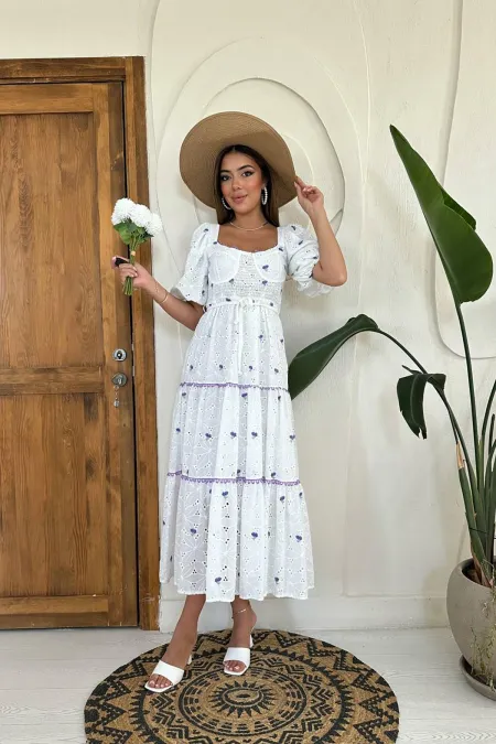 Robe brodée détaillée en dentelle lilas en gros