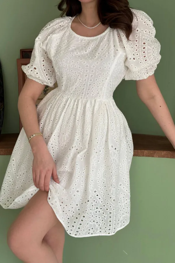 Robe en dentelle blanche en gros