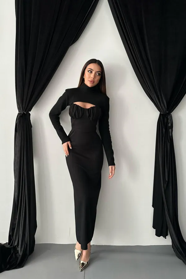 Robe noire à bonnets en gros