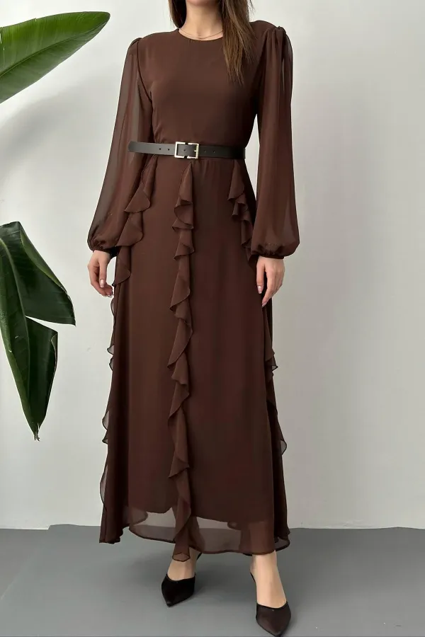 Robe en mousseline marron ceinturée en gros