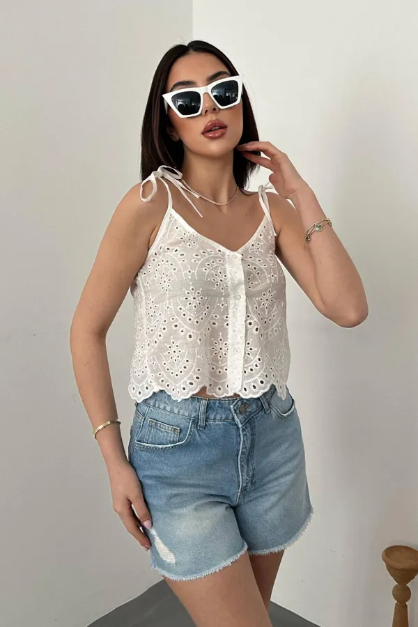 Toptan Beyaz Bağcıklı Brode Bluz