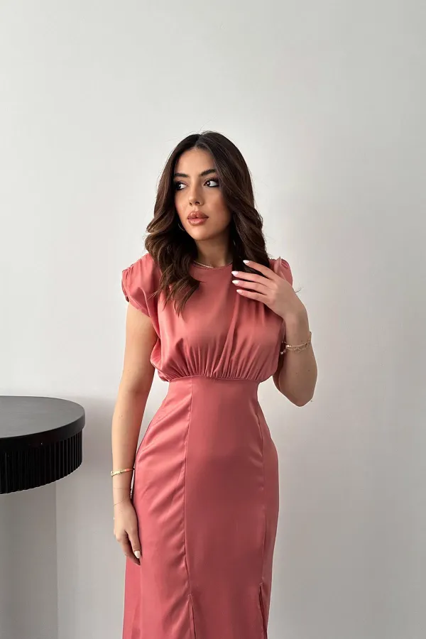 Robe Helen fendue avec jupe poudreuse en gros