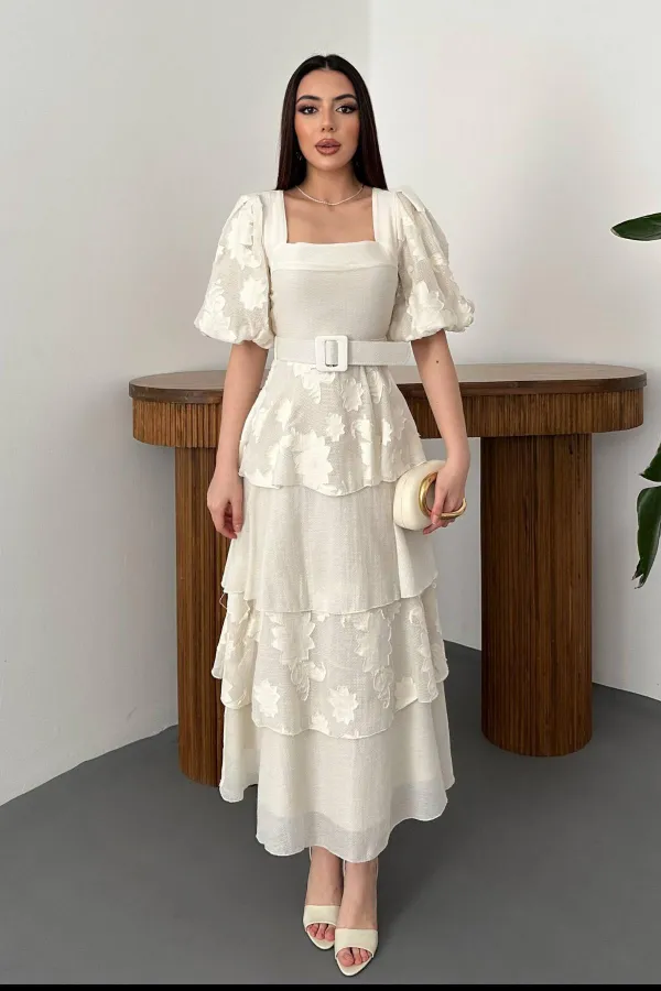 Robe beige à manches ballon superposées en gros