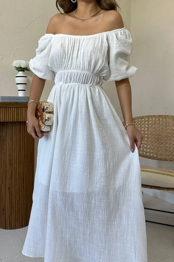 Robe en mousseline de lin blanche à col froncé en gros