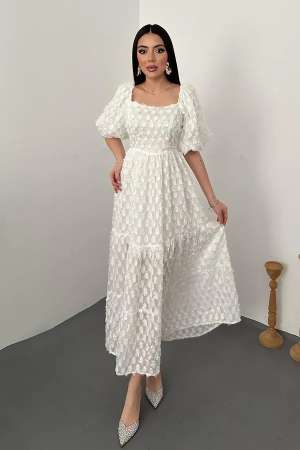 Toptan Beyaz Balon Kollu Fırfırlı Elbise