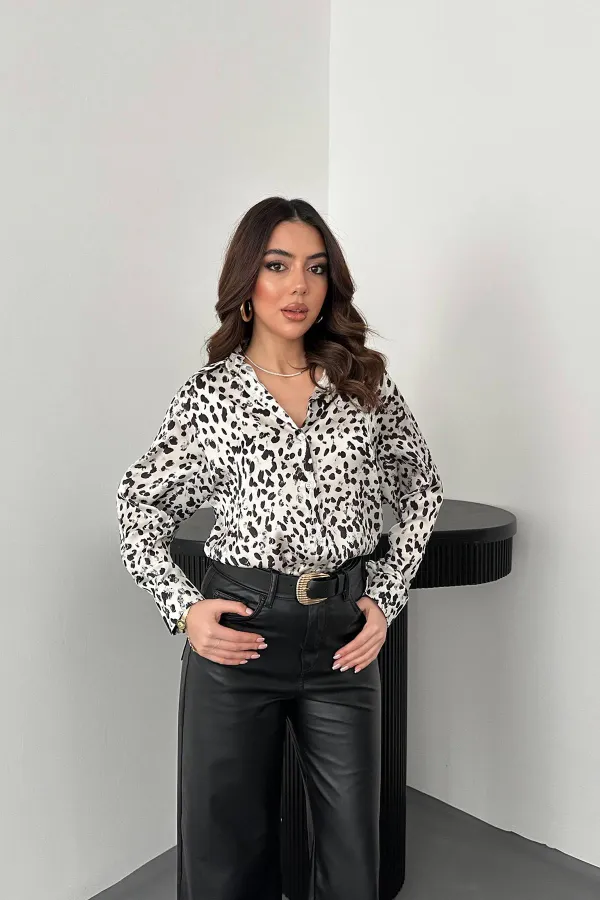 Toptan Ekru Leopar Desenli Saten Gömlek