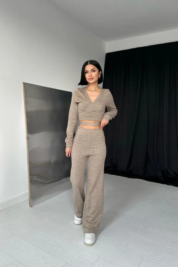 Toptan Bej Triko Takım