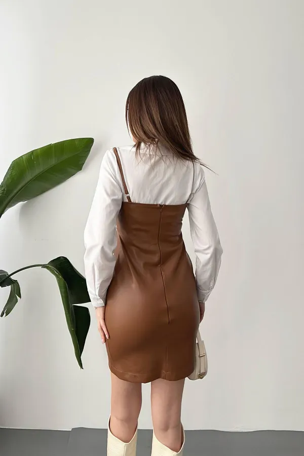 Robe en cuir marron en gros