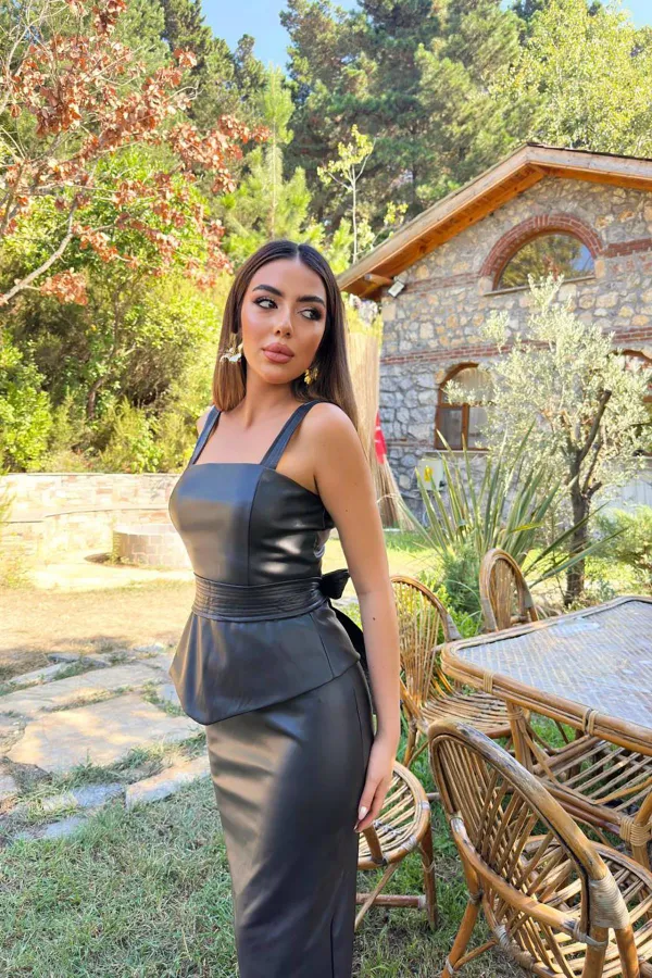 Toptan Siyah Deri Bluz Ve Etek Takım