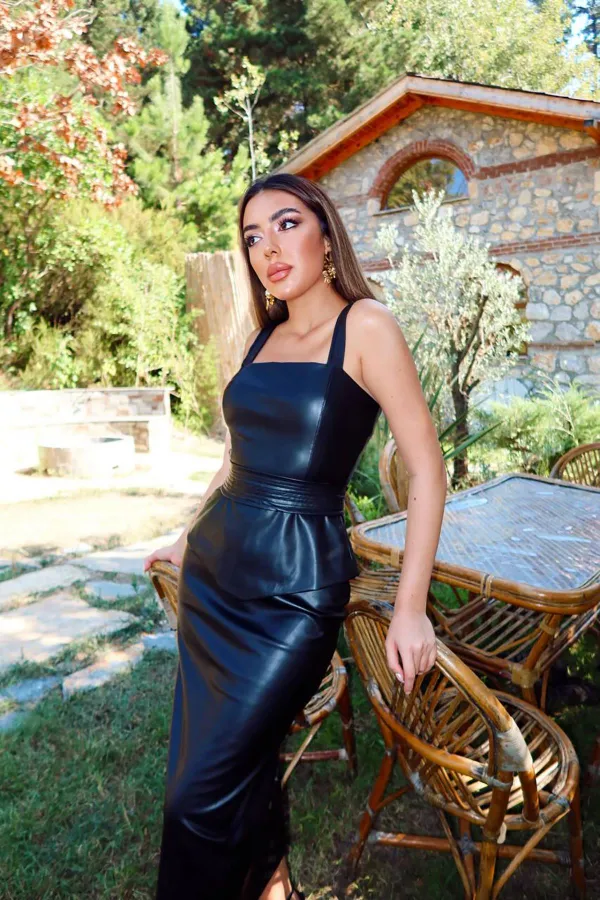 Toptan Siyah Deri Bluz Ve Etek Takım