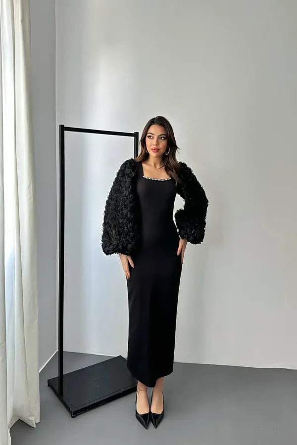 Toptan Siyah Kolları Çiçekli Atlas Elbise