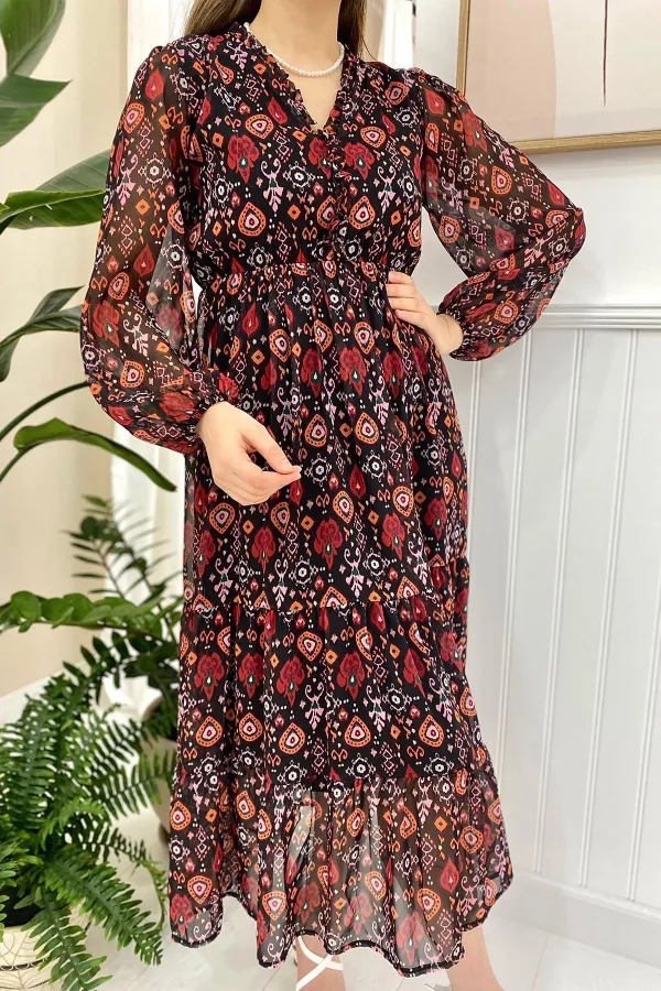 Robe en mousseline noire à motifs en gros