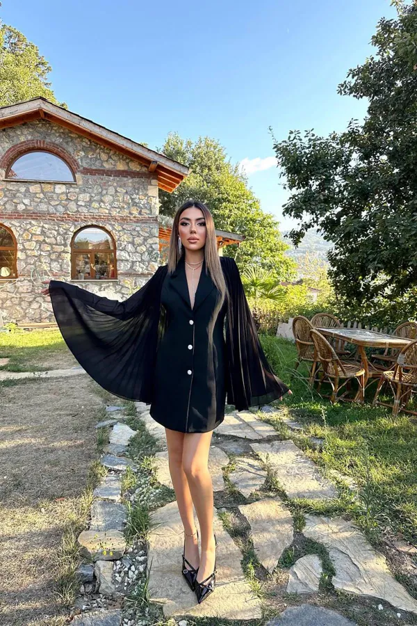 Toptan Siyah Kolları Pilseli Atlas Ceket Elbise