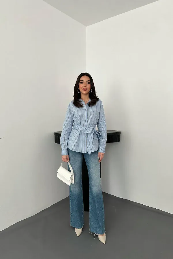 Toptan Bebe Mavi Boyundan Bağlamalı Çizgili Gömlek