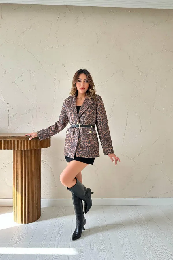 Vente en gros de vestes léopard ceinturées dorées...