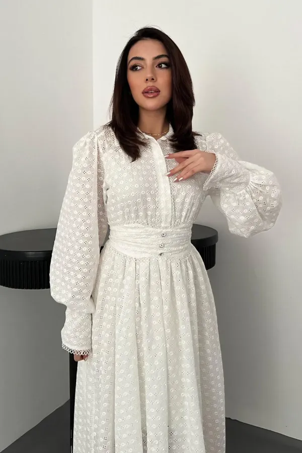 Toptan Beyaz Brode Kemerli Fisto Elbise