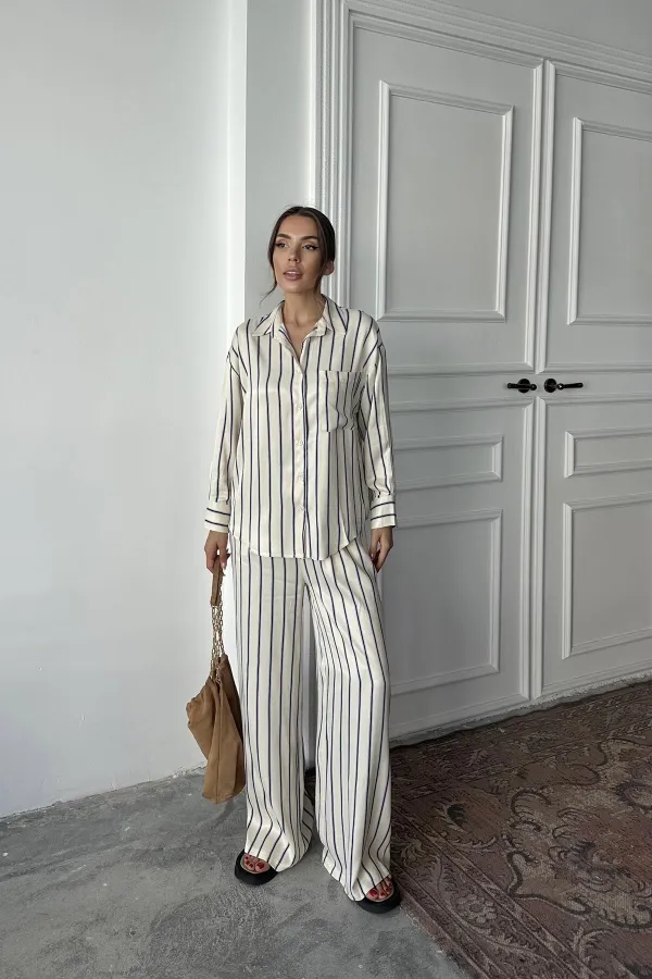 Toptan Mavi Çizgili Saten Takım