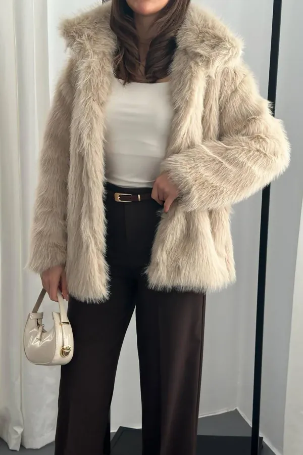 Manteau de fourrure beige en gros