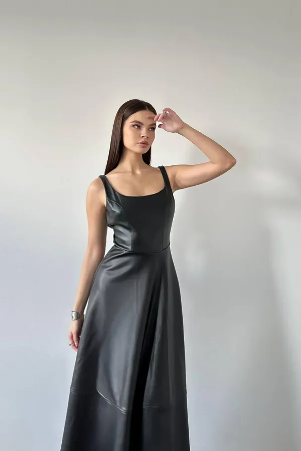 Toptan Siyah Askılı Deri Elbise