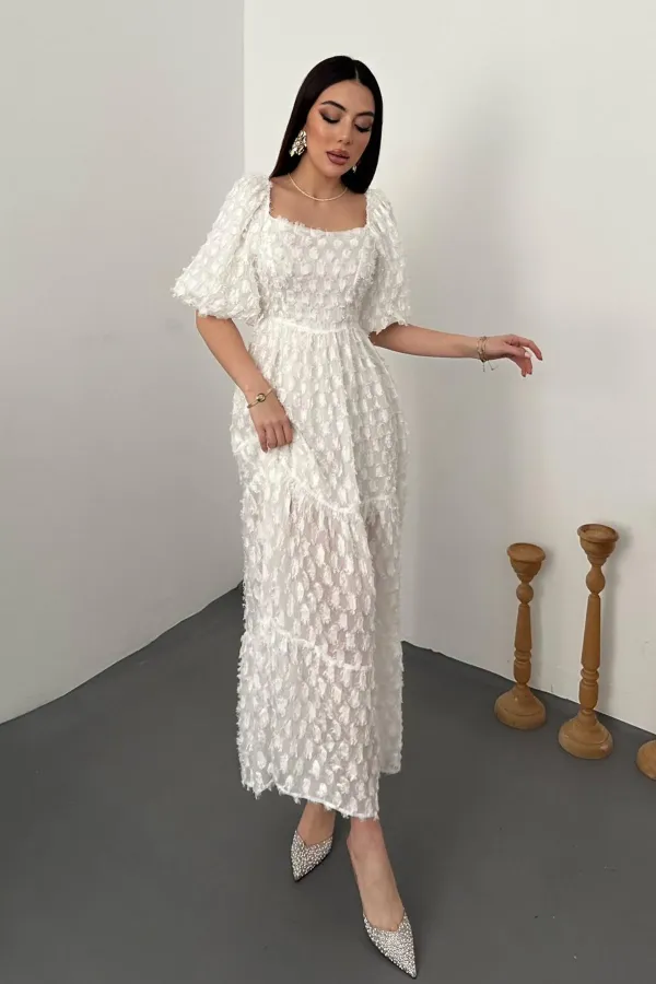 Toptan Beyaz Balon Kollu Fırfırlı Elbise