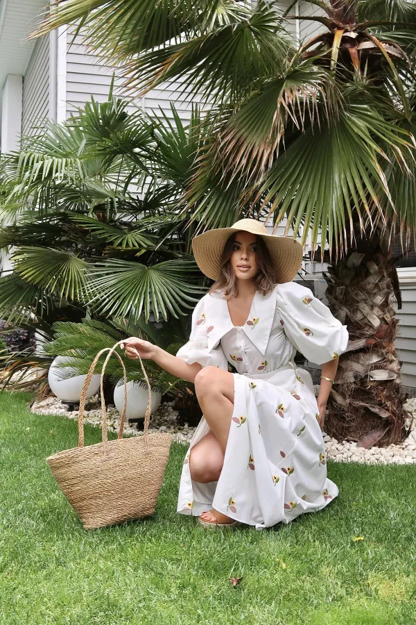 Toptan Kahverengi Yakası Çiçek Motifli Kemerli Elbise