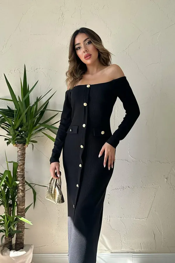 Robe noire en tricot à boutons dorés en gros