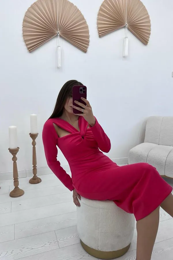 Robe plissée fuchsia en gros