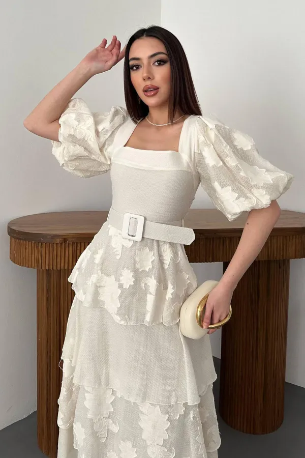 Robe beige à manches ballon superposées en gros