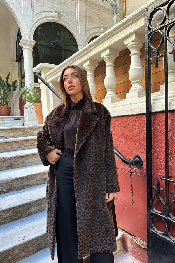 Toptan Haki Deri Kuşak Garnili Kaban