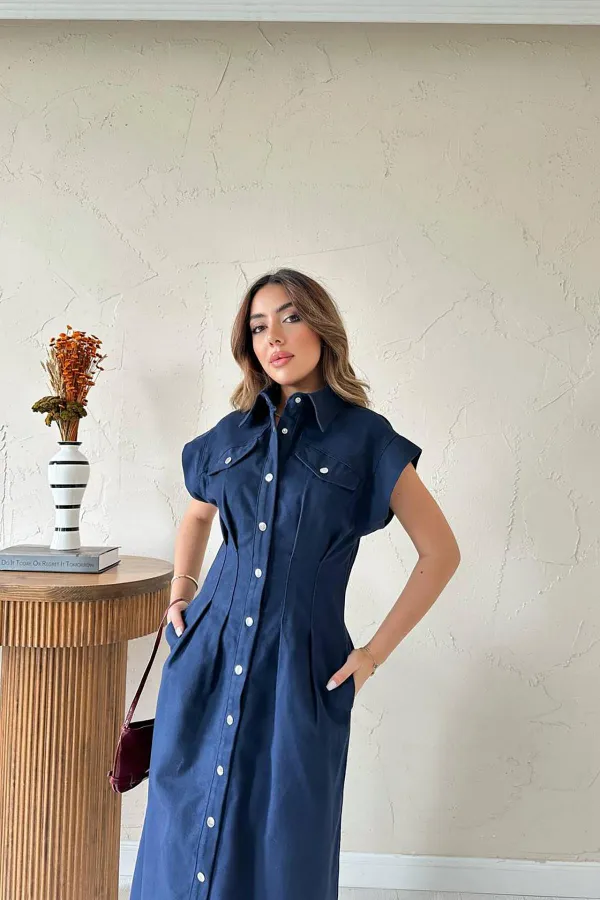 Robe en gabardine plissée bleu marine en gros
