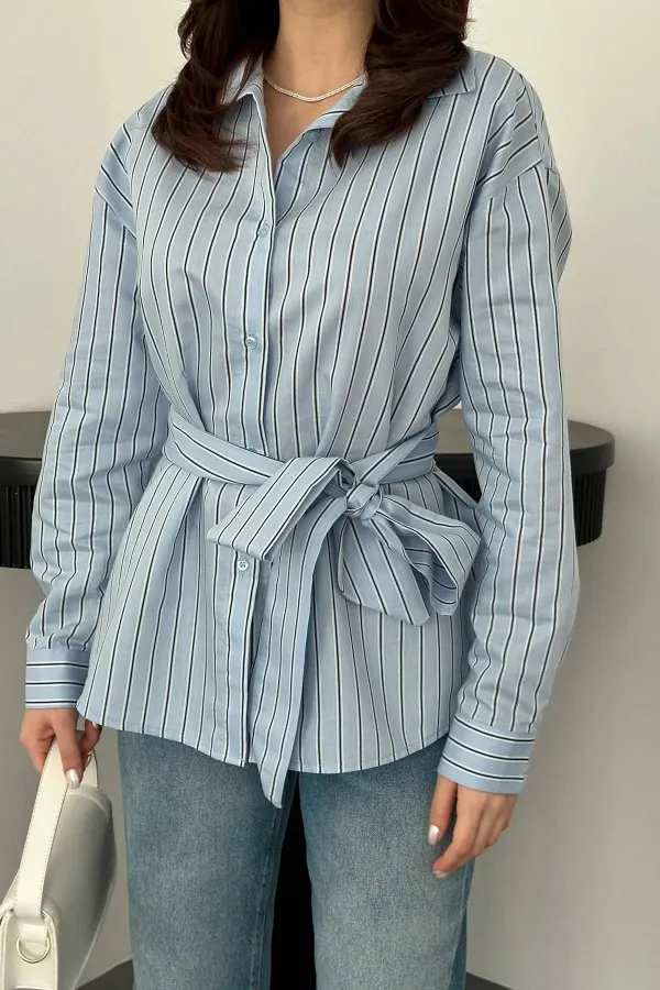 Toptan Bebe Mavi Boyundan Bağlamalı Çizgili Gömlek
