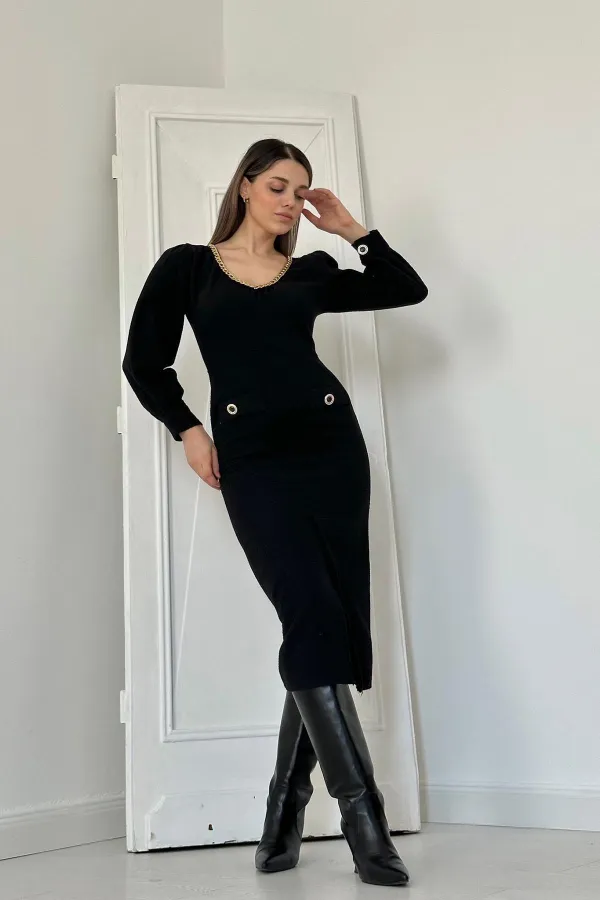 Robe noire à col large en gros