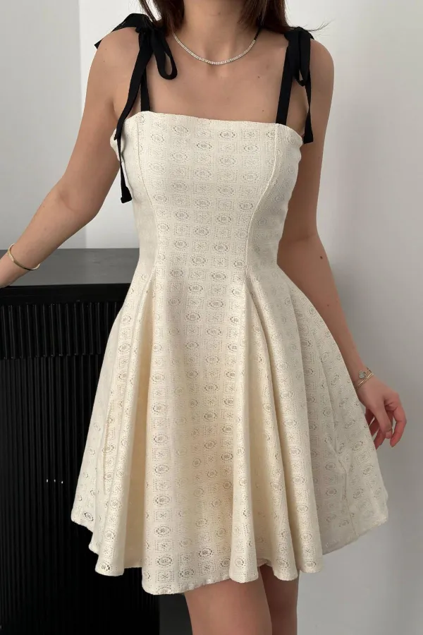 Toptan Bej Omzu Bağcıklı Elbise